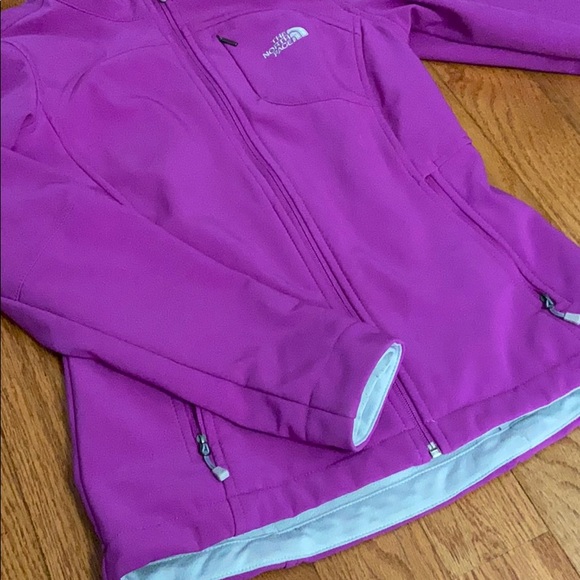 North Face jacket - Picture 3 of 6